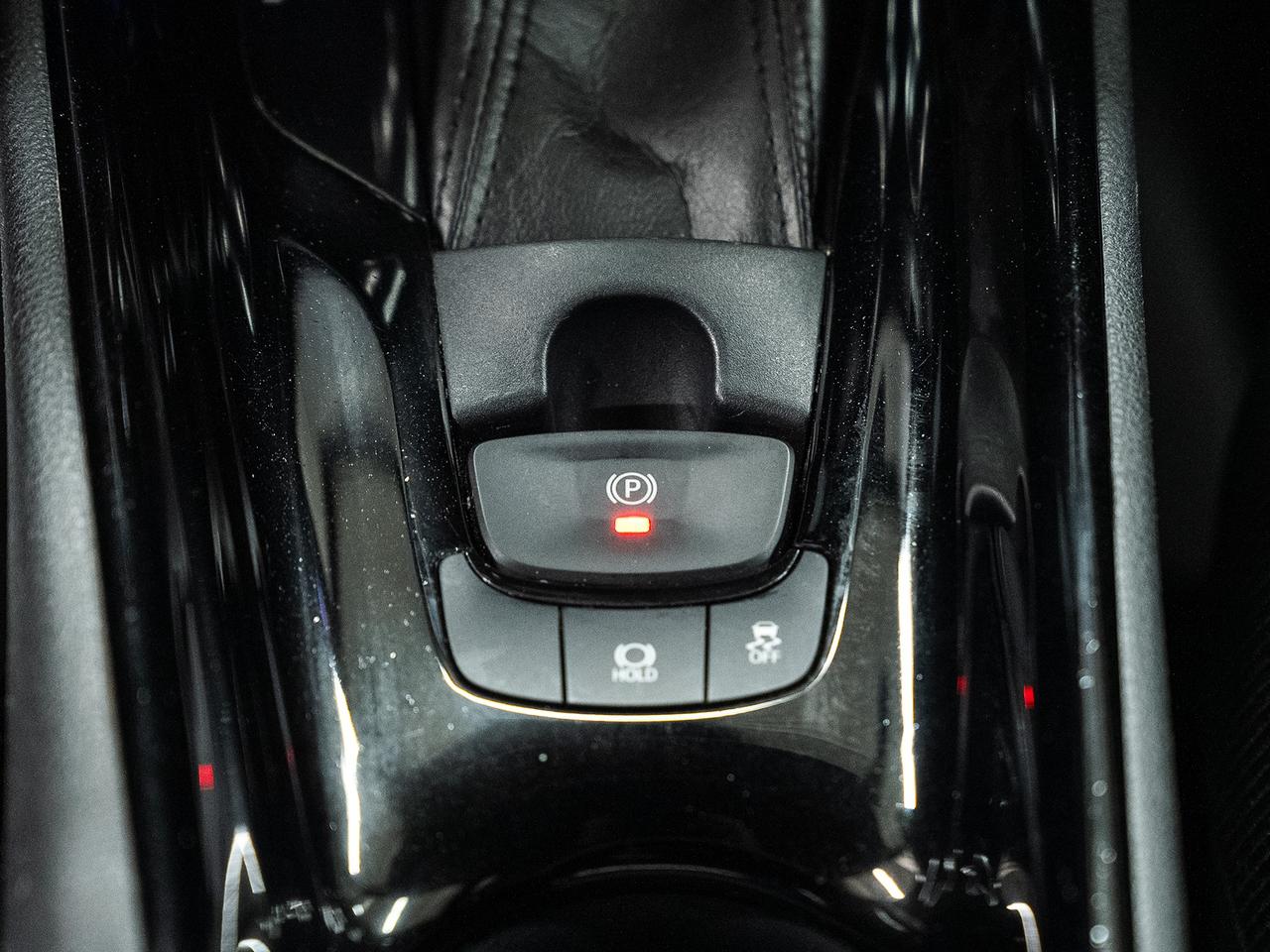 2019 Toyota C-HR XLE | BSM | ACC | Heated Seats | CarPlay