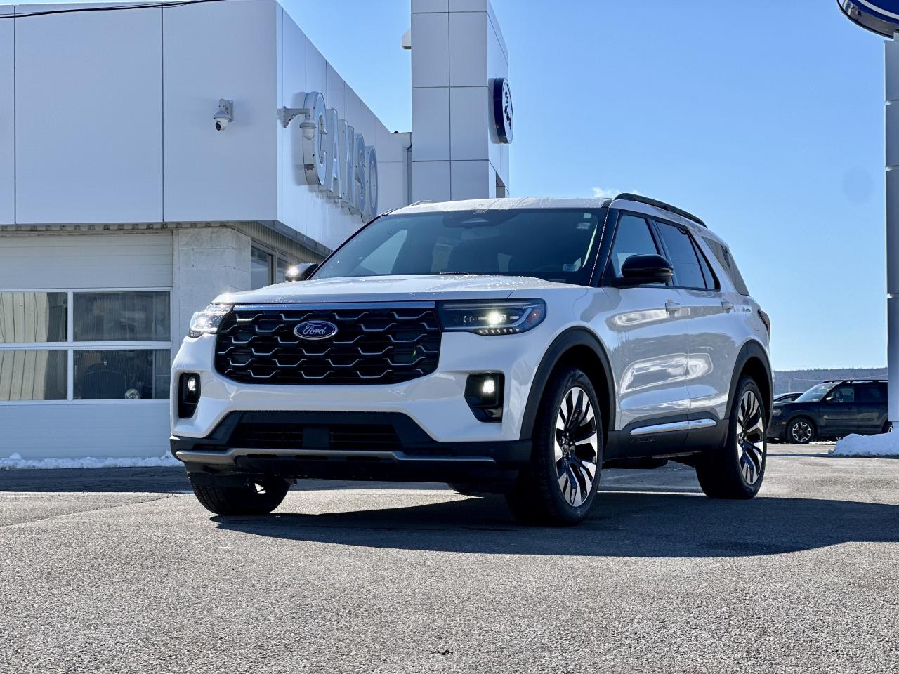 2026 Ford Explorer Platinum 4WD Photo2