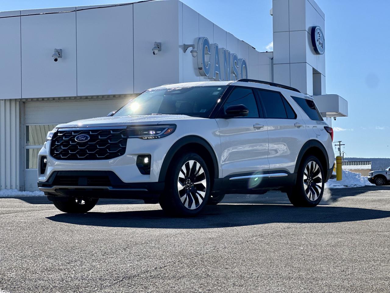 2026 Ford Explorer Platinum 4WD Photo3