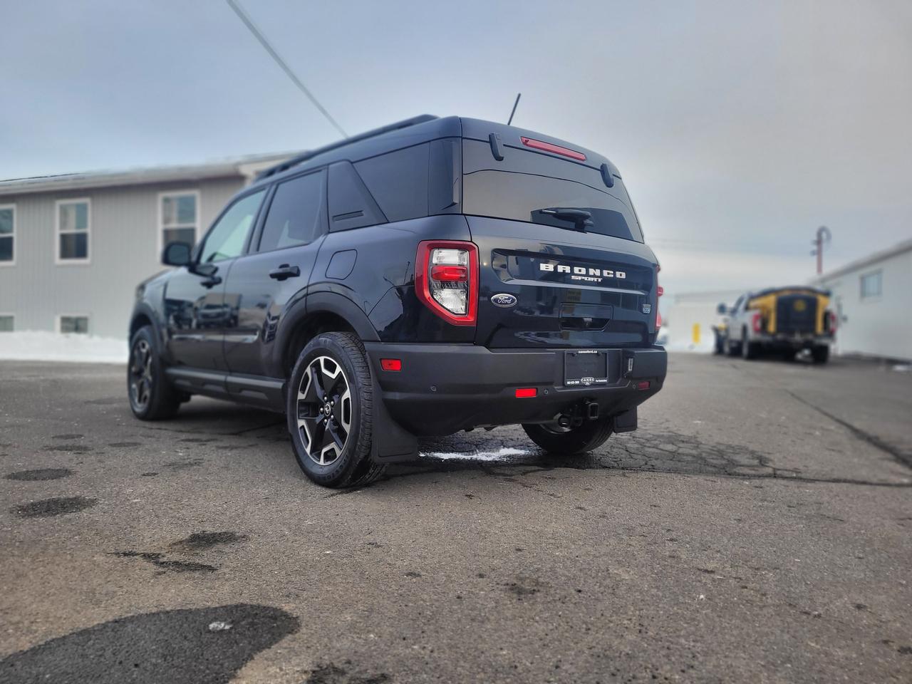 2022 Ford Bronco Sport OUTERBANKS 4WD W/NEW FRONT BRAKES/ NEW TIRES Photo3