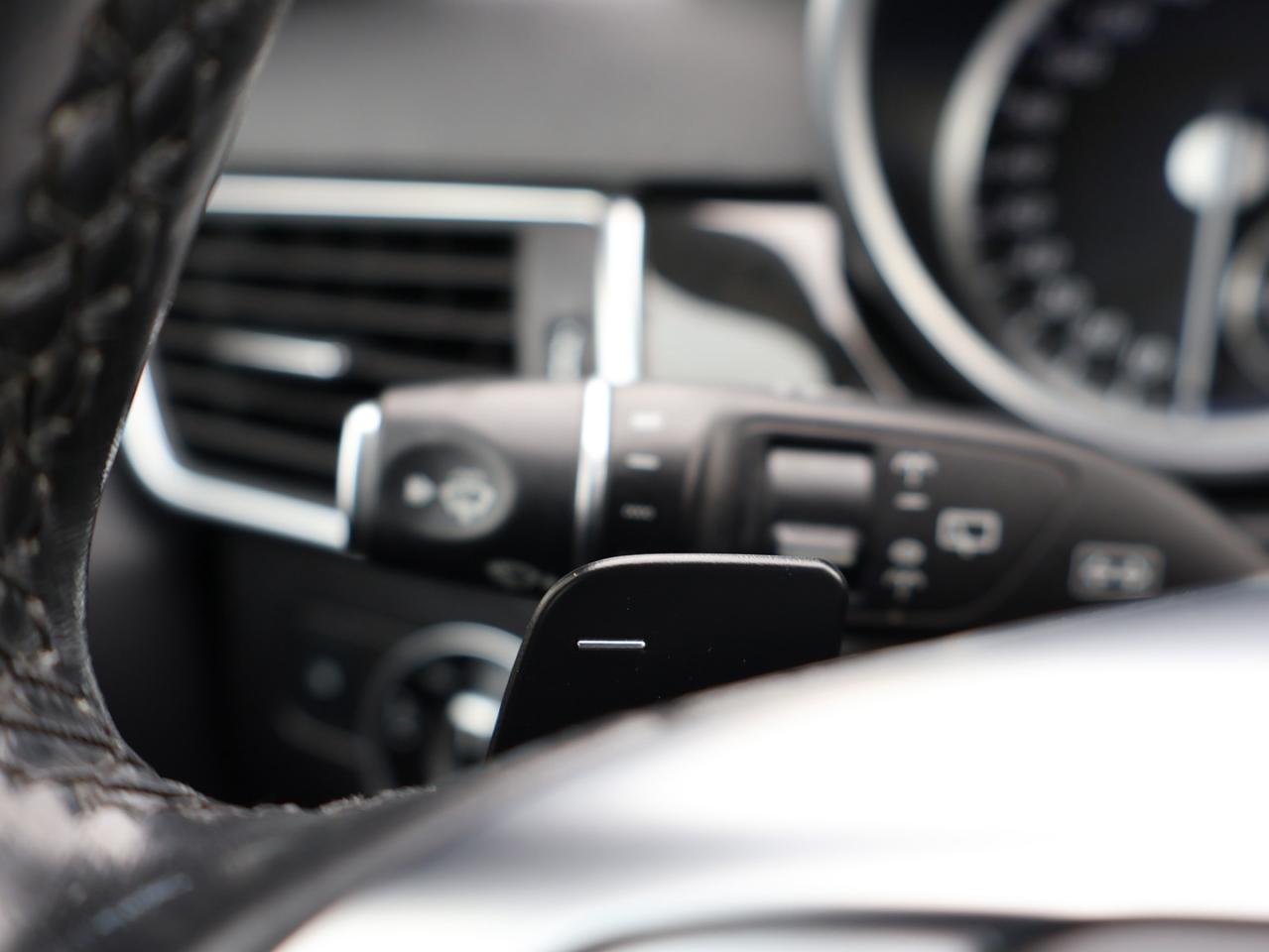 2015 Mercedes-Benz ML-Class ML350 BlueTEC DIESEL AWD *M.B MAINTAIN* 360 CAMERA NAV BLUETOOTH LEATHER HEATED SEATS PANO ROOF CRUISE ALLOYS Photo