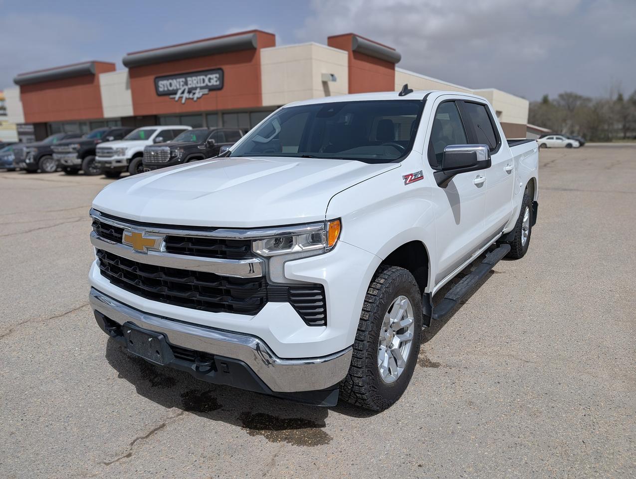 <p dir=ltr>Finance this vehicle! Apply at stonebridgeauto.com</p><p>&nbsp;</p><p dir=ltr>2022 Chevrolet Silverado 4WD 5.3L 8 Cylinder. 126,500km Clean title and safetied. Alberta owned. No accidents!</p><p dir=ltr>&nbsp;</p><p dir=ltr>Heated steering</p><p dir=ltr>Heated seats&nbsp;</p><p dir=ltr>Cruise control</p><p dir=ltr>Running boards</p><p dir=ltr>Backup camera</p><p dir=ltr>4WD</p><p>&nbsp;</p><p dir=ltr>We take trades! Vehicle is for sale in Steinbach by STONE BRIDGE AUTO INC. Dealer #5000 we are a small business focused on customer satisfaction. Text or call before coming to view and ask for sales.</p>