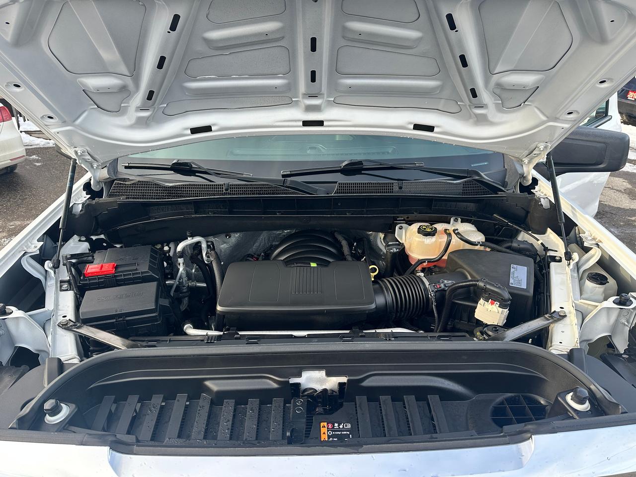 2021 GMC Sierra 1500 2WD RegCab 140" FM A/C 4.3L V6 Bluetooth BackupCam Photo