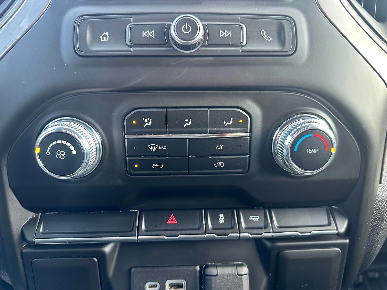 2021 GMC Sierra 1500 2WD RegCab 140" FM A/C 4.3L V6 Bluetooth BackupCam Photo