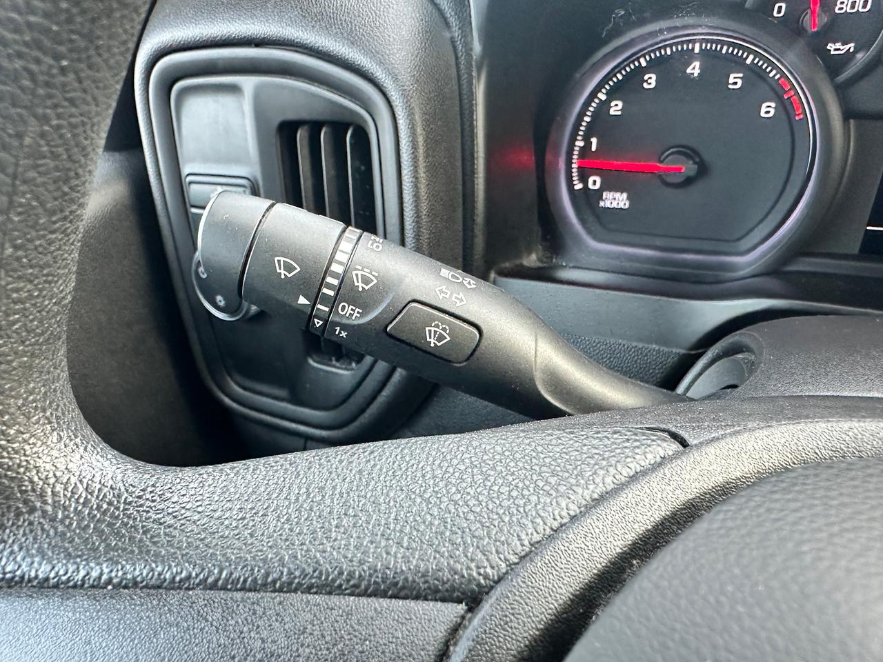 2021 GMC Sierra 1500 2WD RegCab 140" FM A/C 4.3L V6 Bluetooth BackupCam Photo