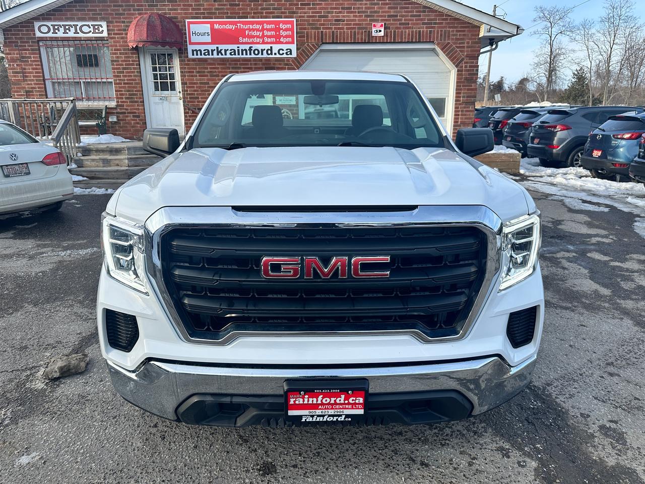 2021 GMC Sierra 1500 2WD RegCab 140" FM A/C 4.3L V6 Bluetooth BackupCam Photo