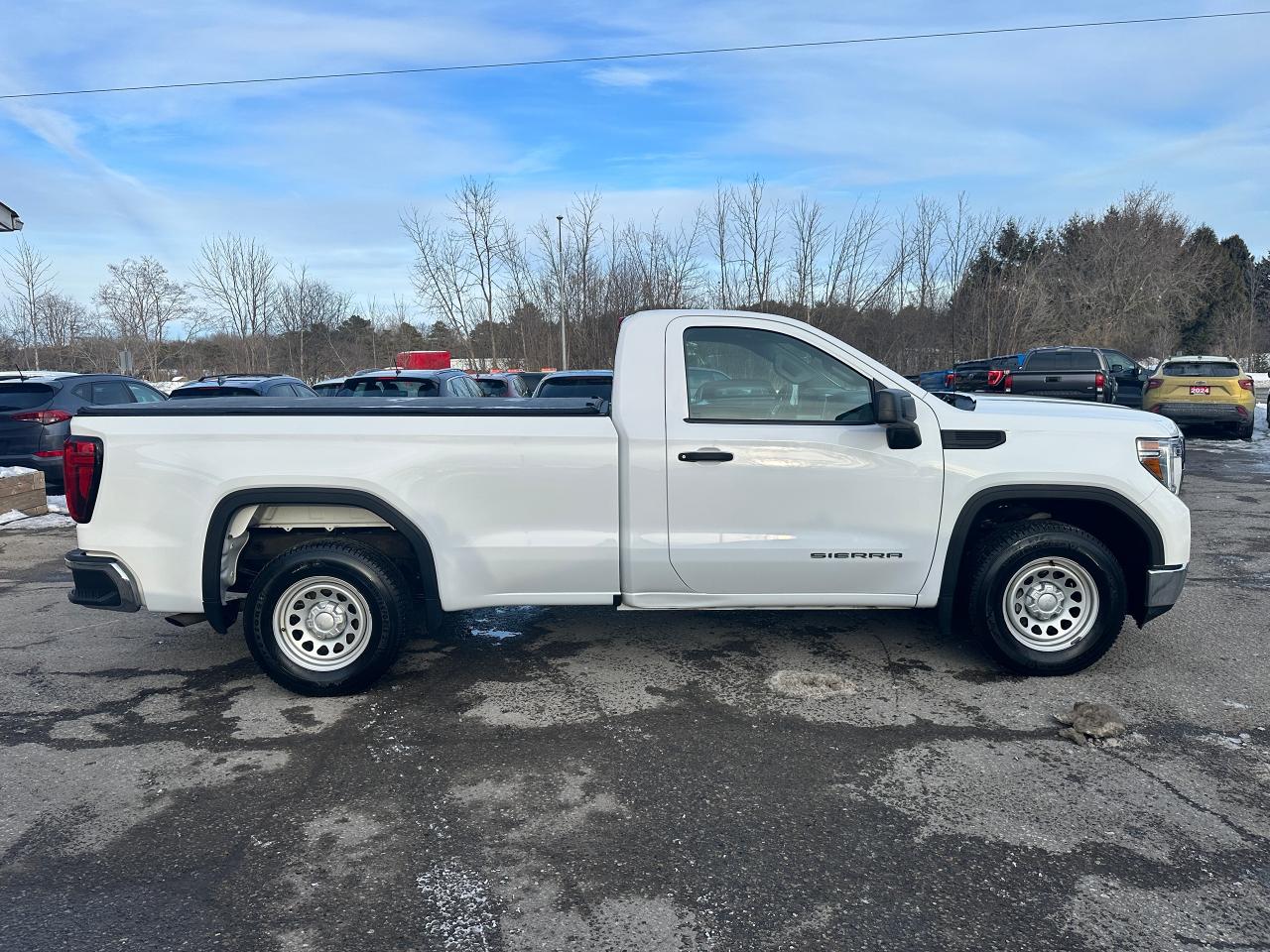 2021 GMC Sierra 1500 2WD RegCab 140" FM A/C 4.3L V6 Bluetooth BackupCam Photo4