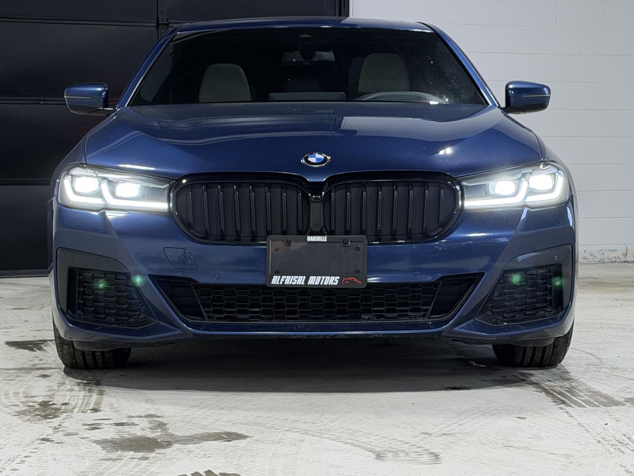 2022 BMW 5 Series 530i xDrive M-SPORT|NAVI|BACKUP|SUNROOF Photo