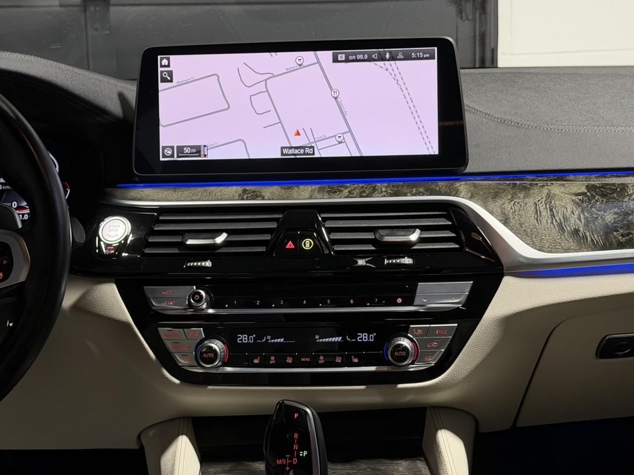 2022 BMW 5 Series 530i xDrive M-SPORT|NAVI|BACKUP|SUNROOF Photo