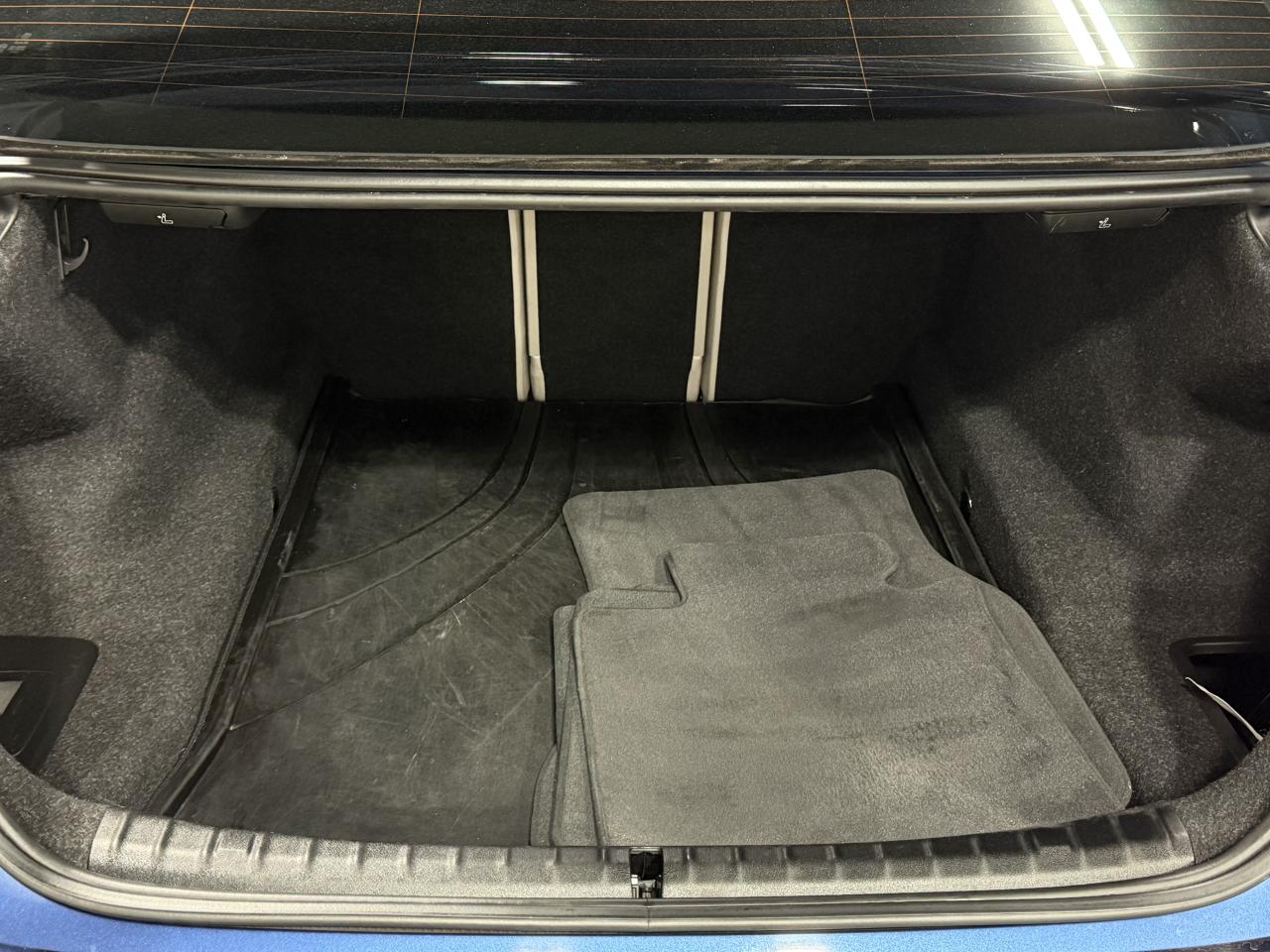 2022 BMW 5 Series 530i xDrive M-SPORT|NAVI|BACKUP|SUNROOF Photo