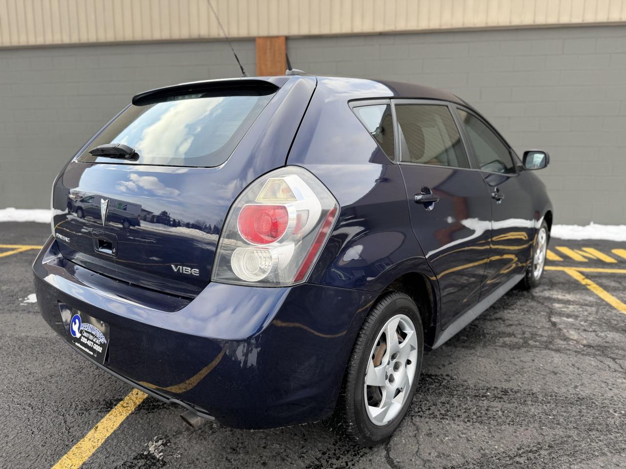 2009 Pontiac Vibe  Photo4