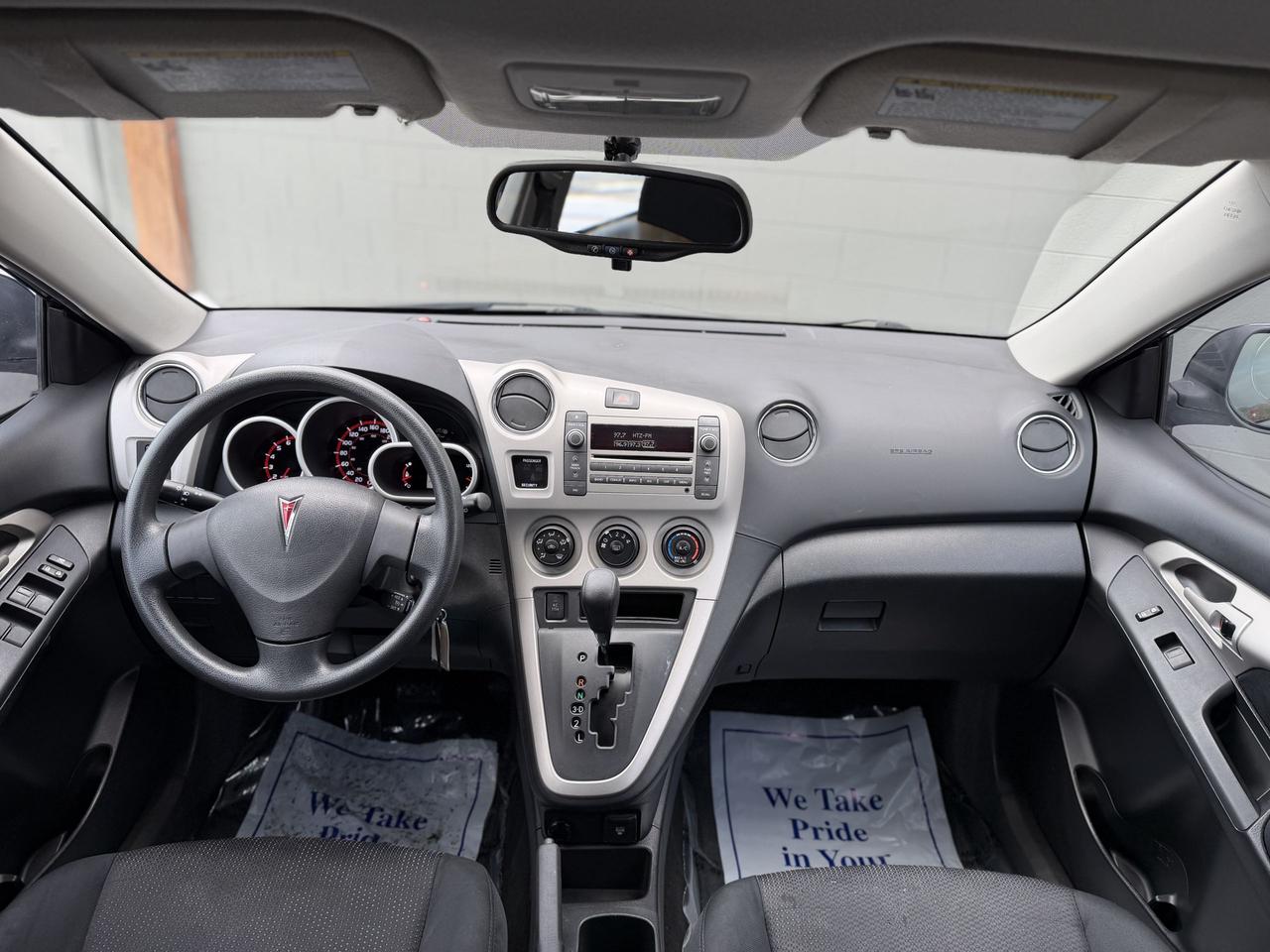 2009 Pontiac Vibe  Photo