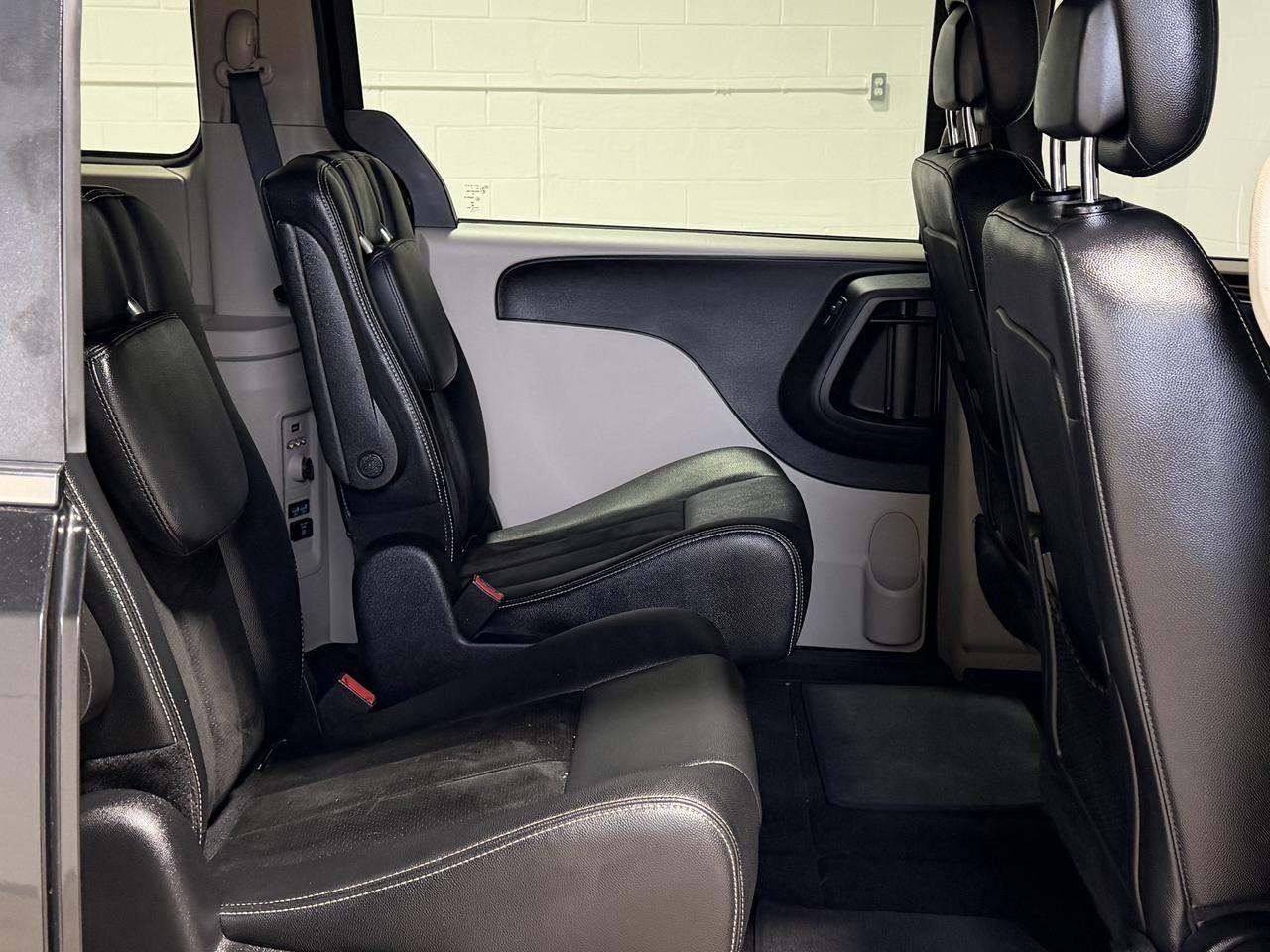 2015 Dodge Grand Caravan SXT Premium Plus DVDS|BACKUP|3.6L Photo