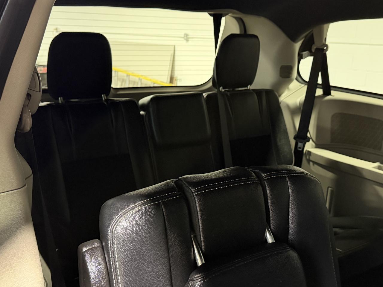 2015 Dodge Grand Caravan SXT Premium Plus DVDS|BACKUP|3.6L Photo