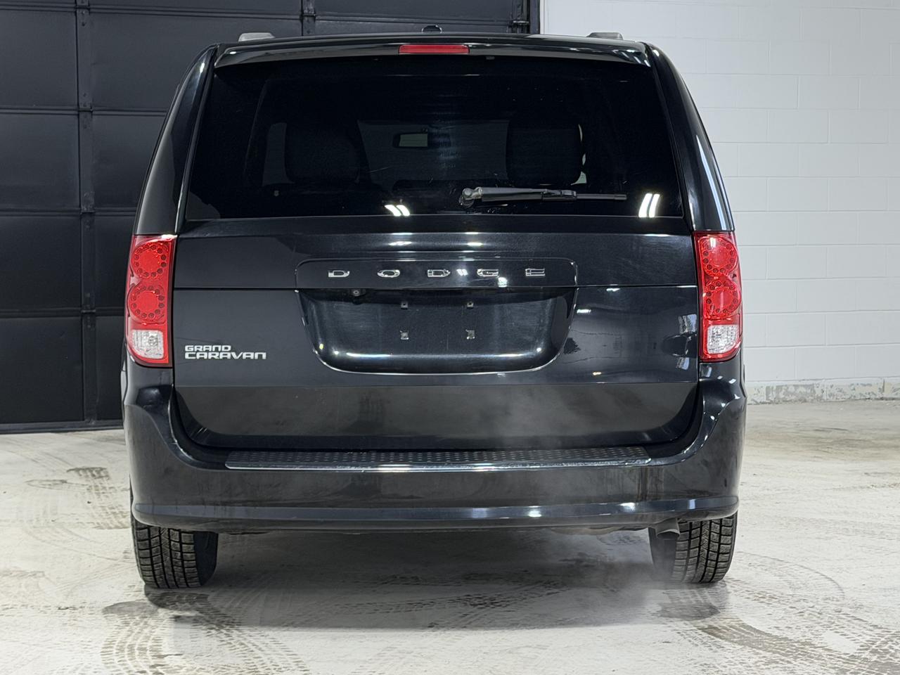 2015 Dodge Grand Caravan SXT Premium Plus DVDS|BACKUP|3.6L Photo3