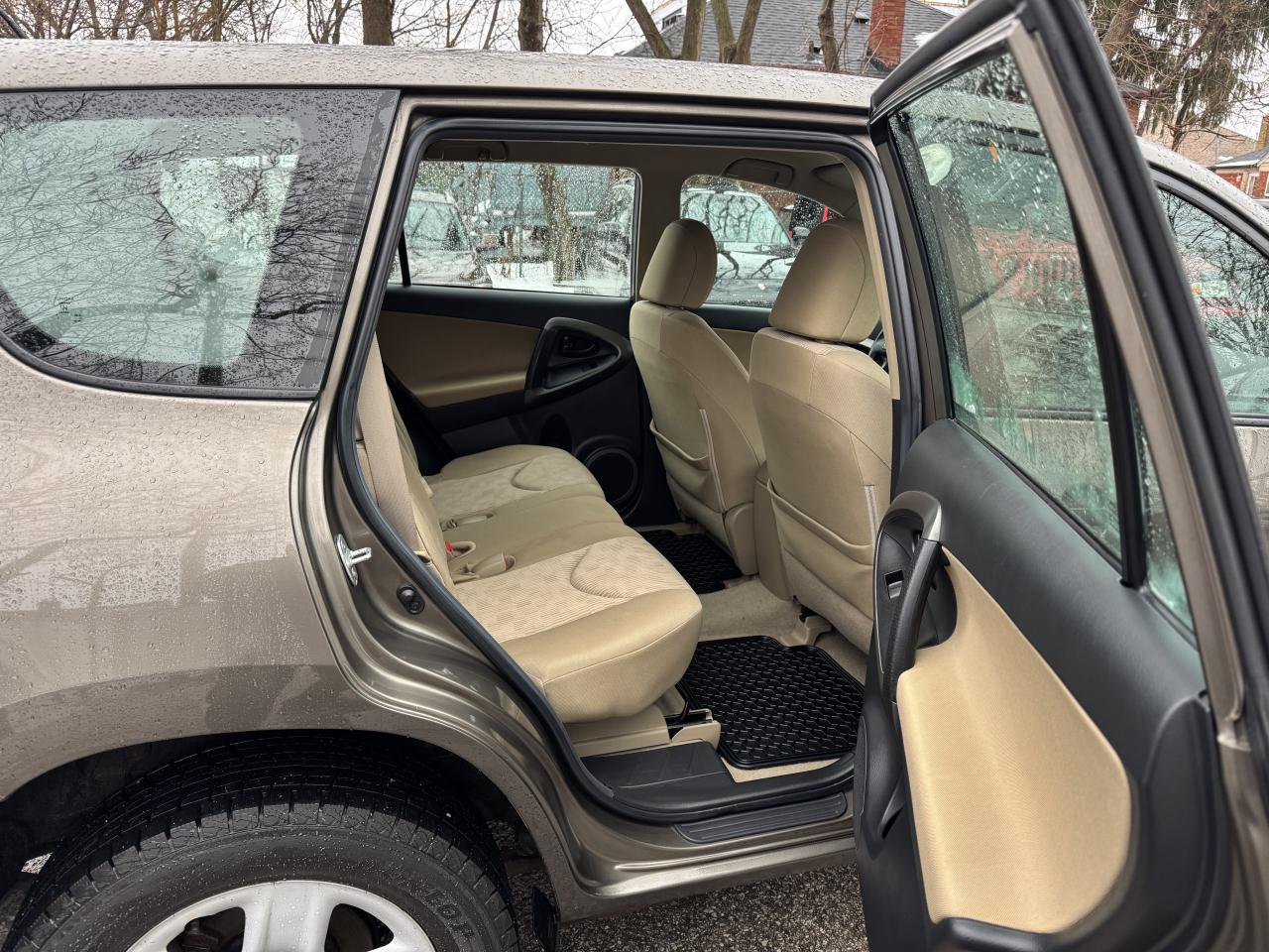 2012 Toyota RAV4  Photo