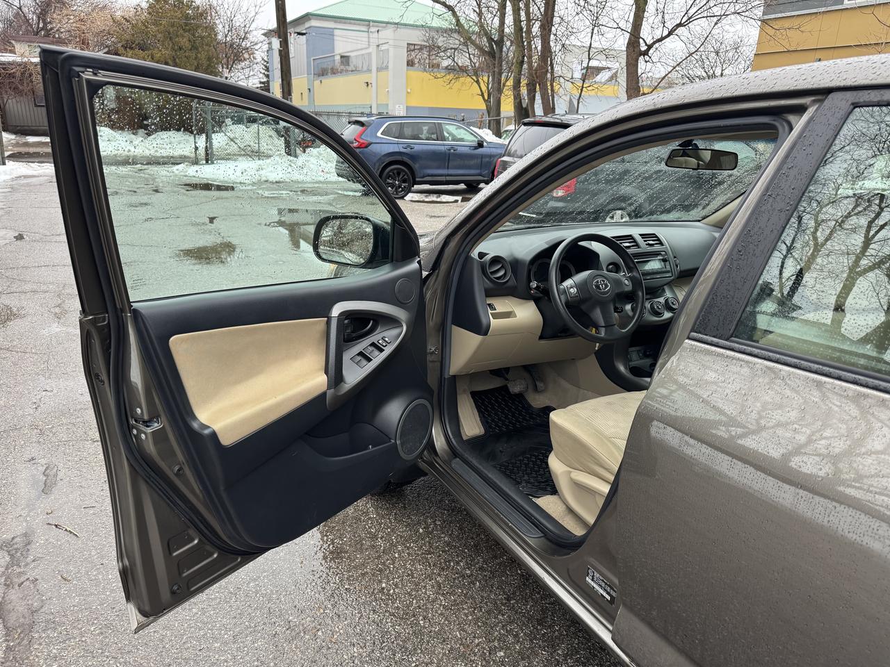 2012 Toyota RAV4  Photo