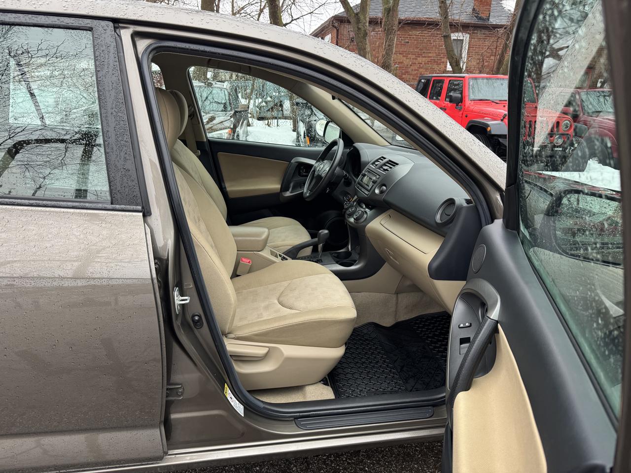 2012 Toyota RAV4  Photo