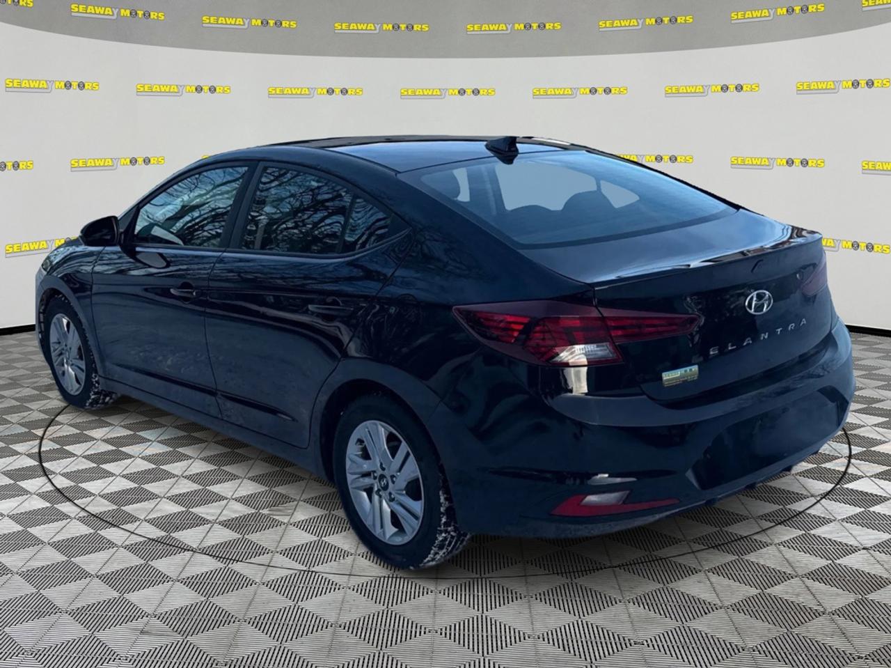 2020 Hyundai Elantra Preferred Photo