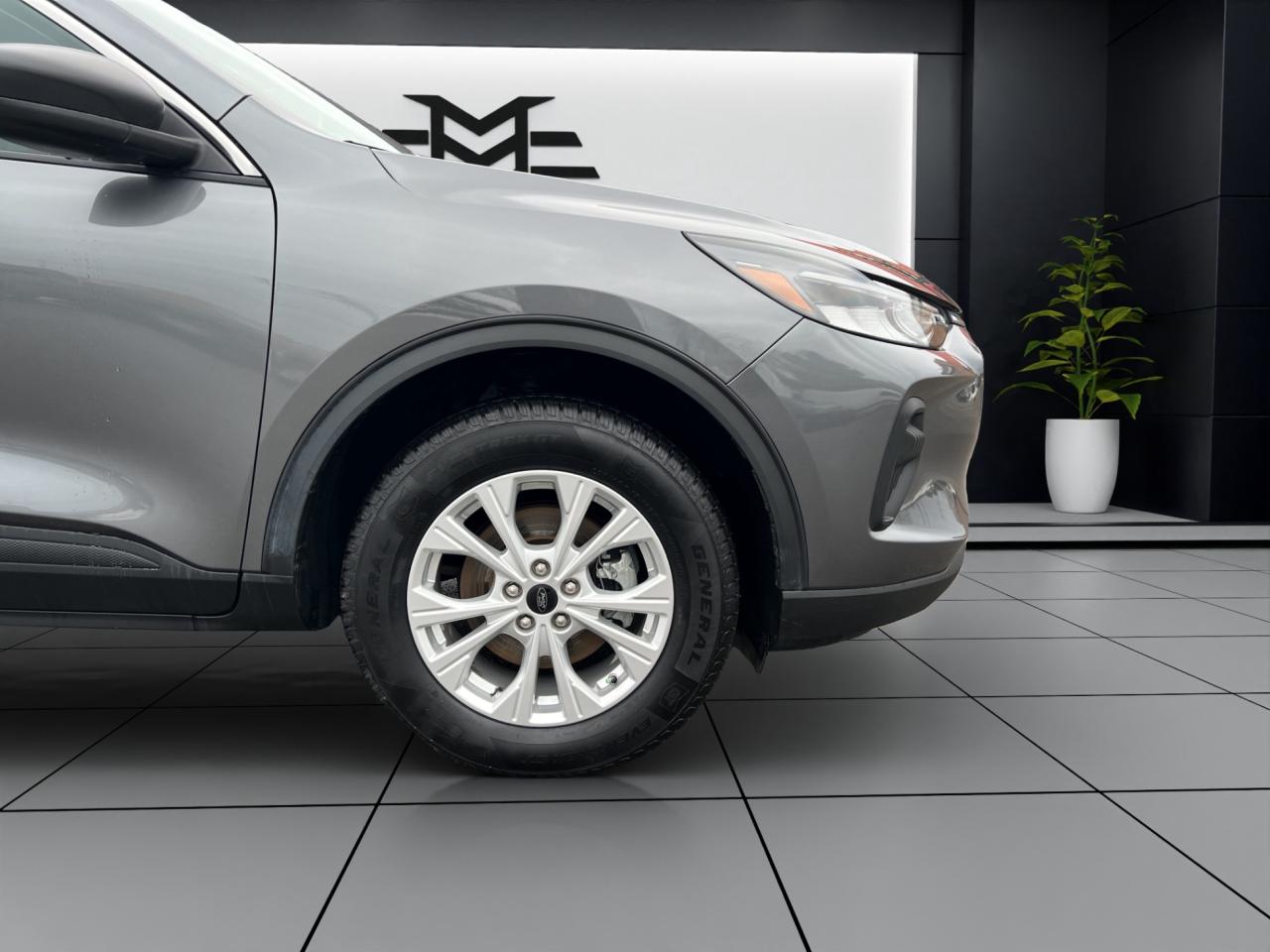 2024 Ford Escape Active AWD - Blind Spot Monitor - Backup Camera !!! Photo