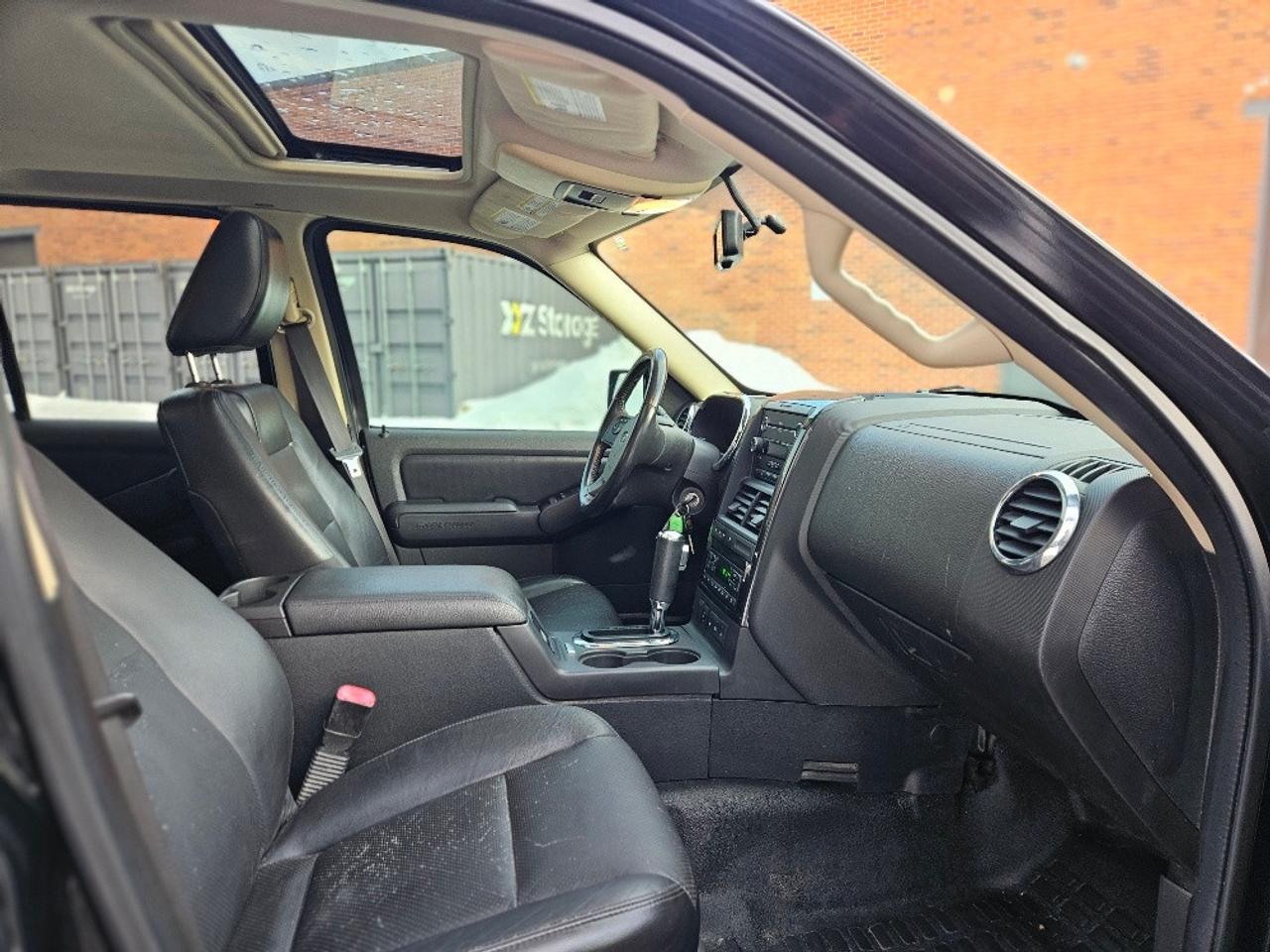 2010 Ford Explorer Sport Trac AWD ADRENALIN-4.6L V8-LEATHER-ROOF-NO ACCIDENTS Photo