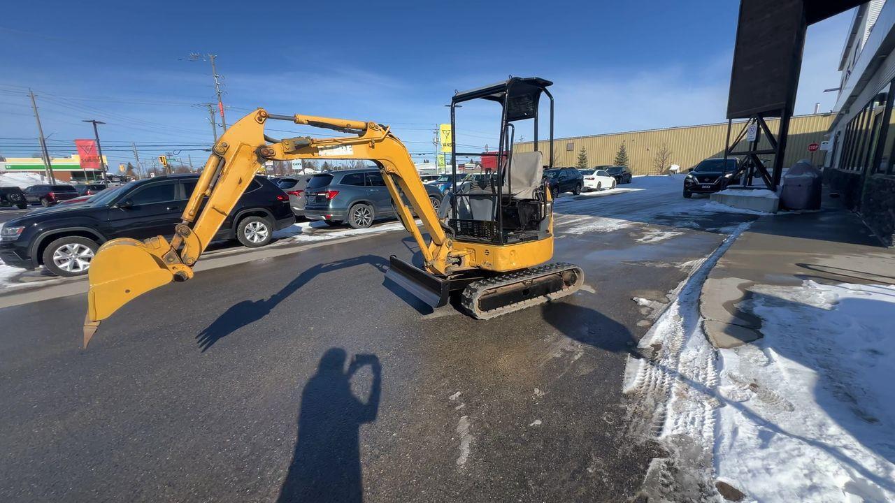 2006 John Deere 17 ZTS EXCAVATOR!! Photo