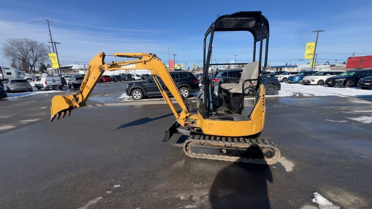 2006 John Deere 17 ZTS EXCAVATOR!! Photo