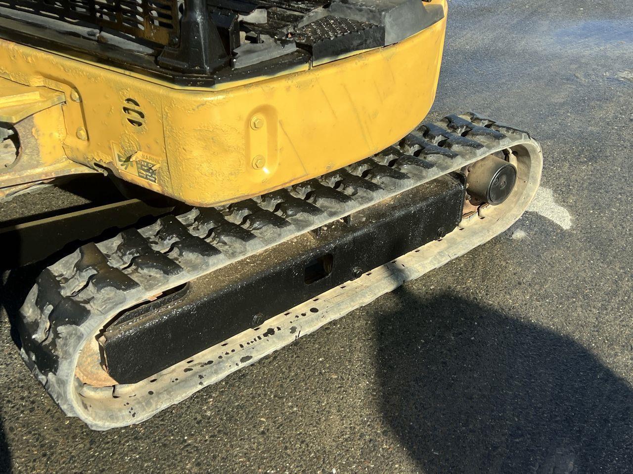 2006 John Deere 17 ZTS EXCAVATOR!! Photo