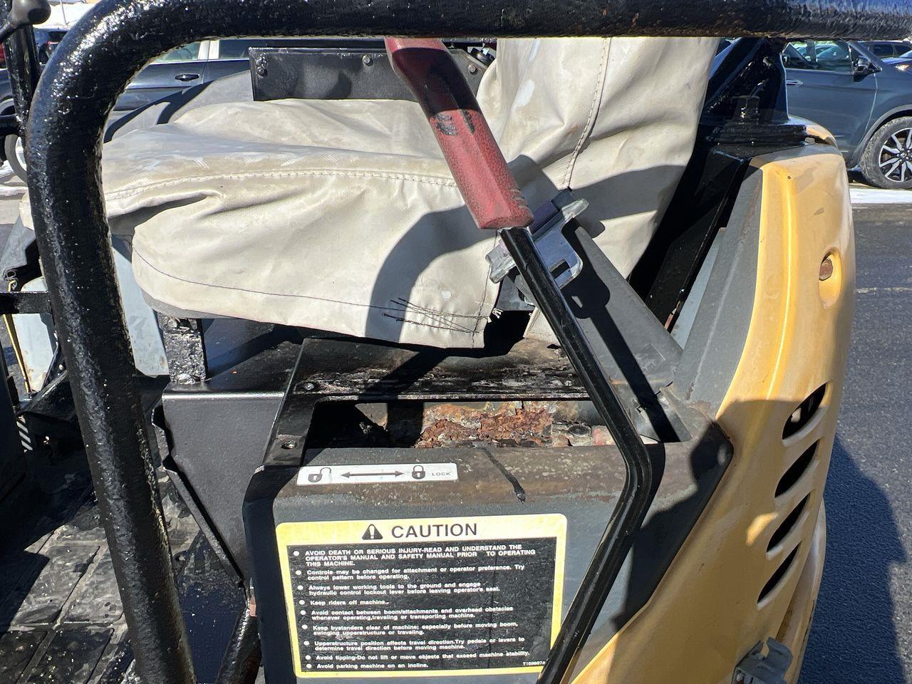 2006 John Deere 17 ZTS EXCAVATOR!! Photo