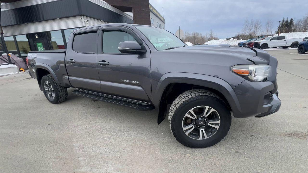 2018 Toyota Tacoma TRD SPORT 4X4 Photo