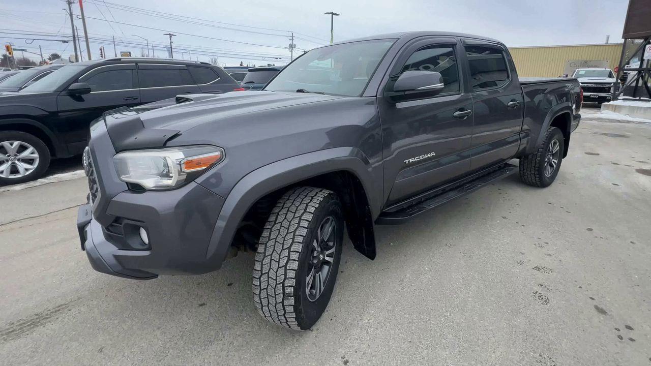 2018 Toyota Tacoma TRD SPORT 4X4 Photo