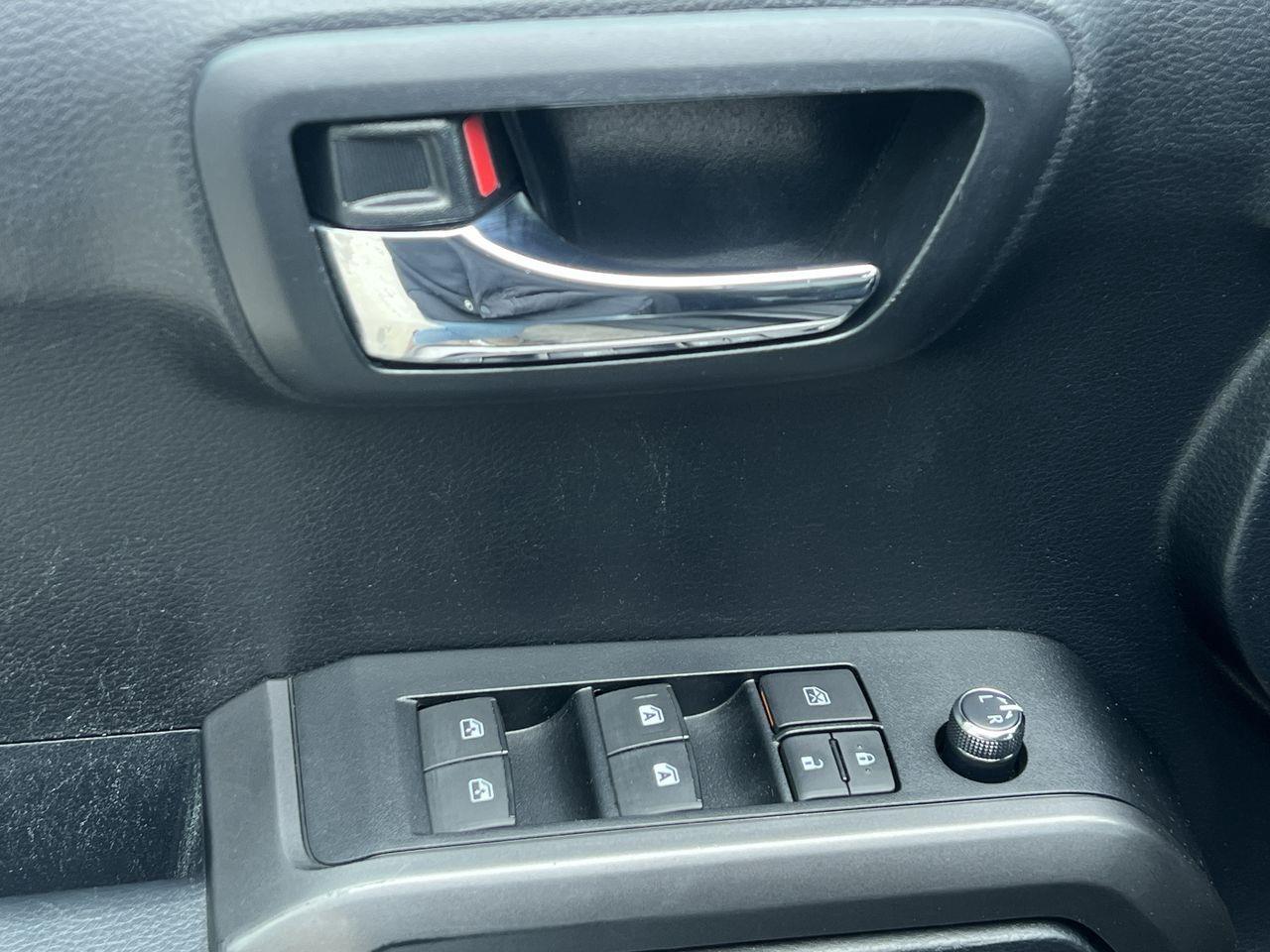 2018 Toyota Tacoma TRD SPORT 4X4 Photo