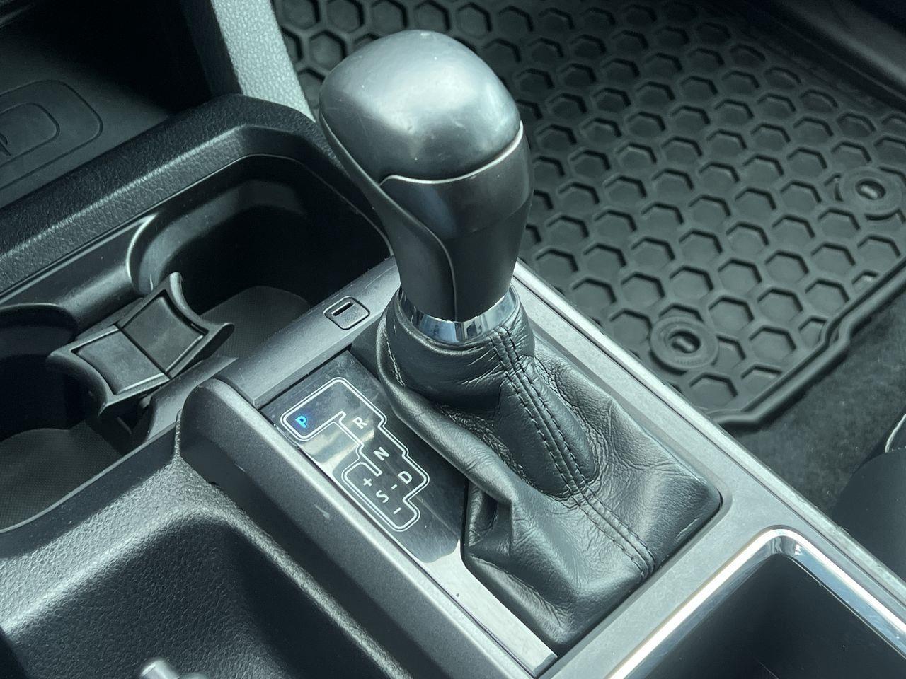 2018 Toyota Tacoma TRD SPORT 4X4 Photo