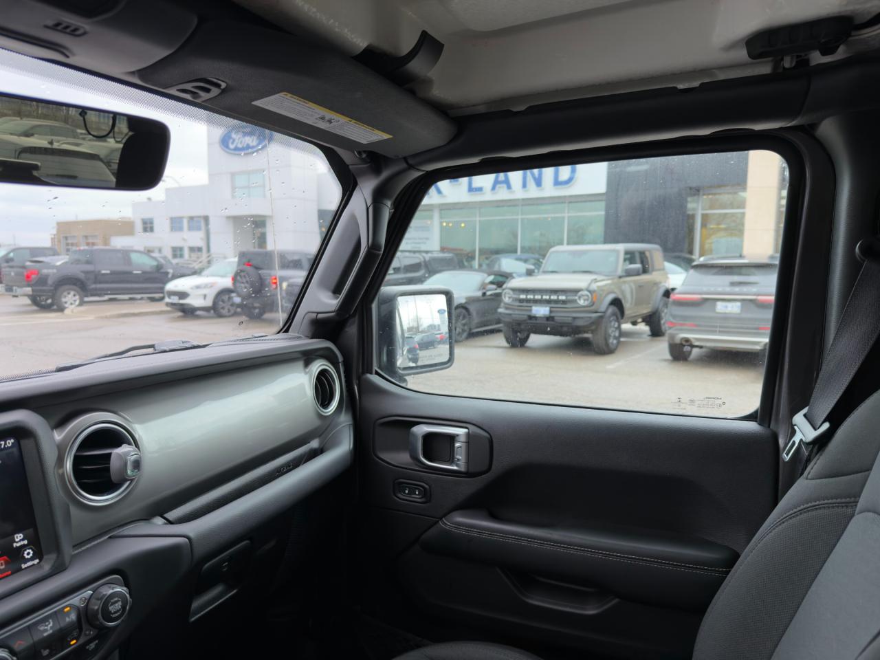 2020 Jeep Wrangler Unlimited Sahara 22E|COLD WEATHER|NAV|REMOTE START Photo