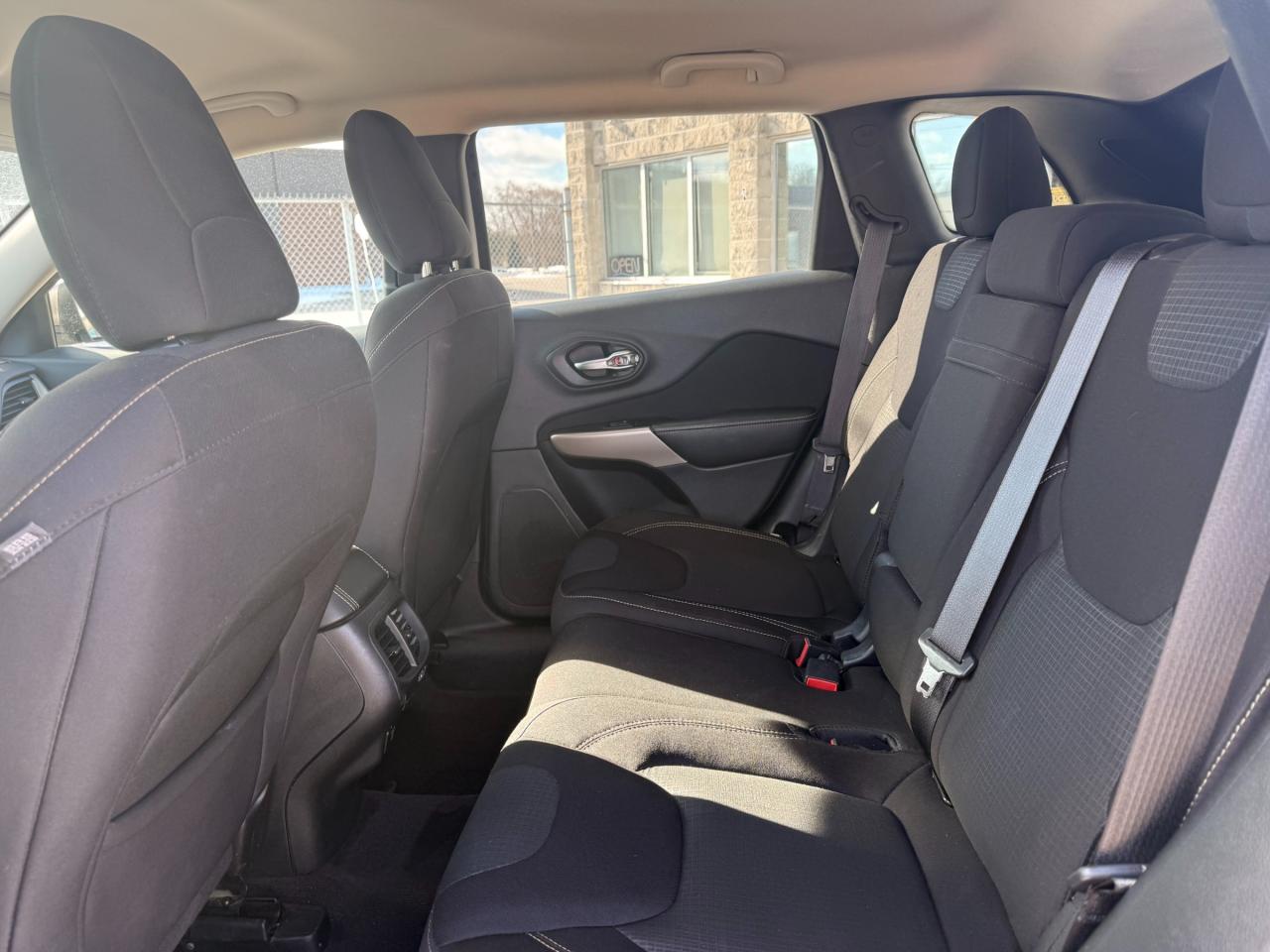 2017 Jeep Cherokee North 4X4! Photo