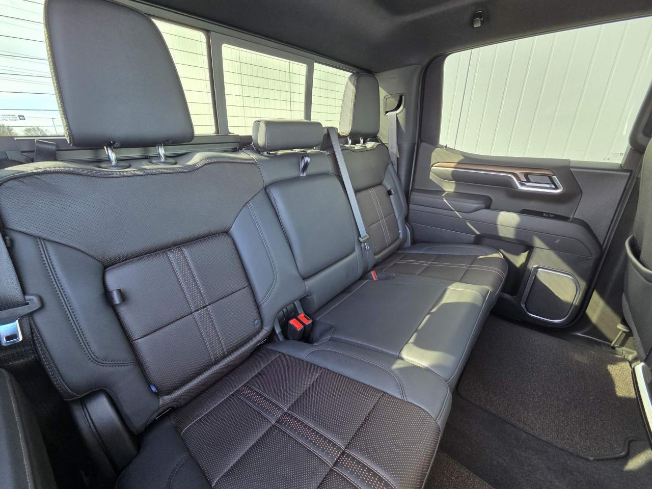 2026 Chevrolet Silverado 1500 High Country One Owner | Midnight Edition | 20" Wheels Photo