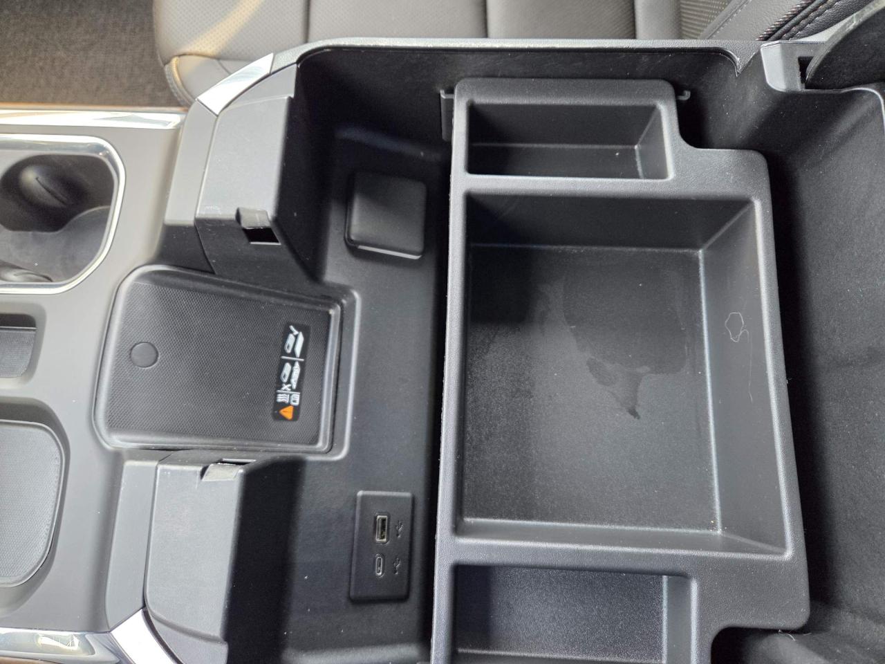 2026 Chevrolet Silverado 1500 High Country One Owner | Midnight Edition | 20" Wheels Photo