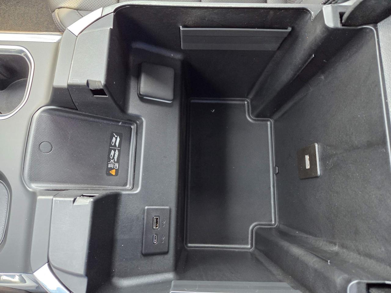 2026 Chevrolet Silverado 1500 High Country One Owner | Midnight Edition | 20" Wheels Photo