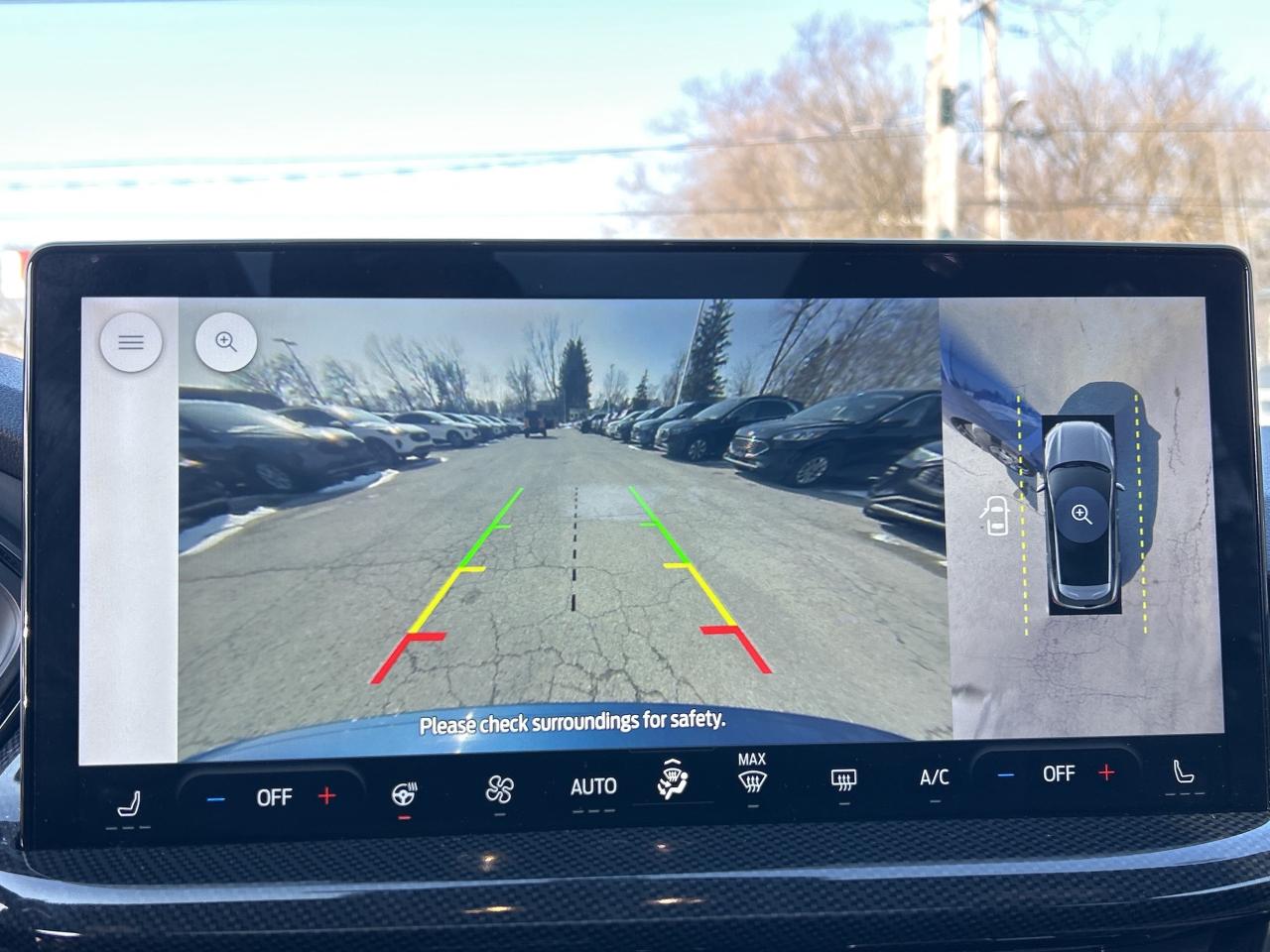 2023 Ford Escape ST-Line Select AWD Photo