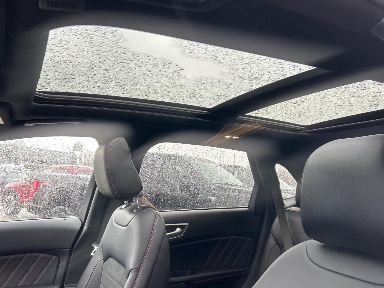 2024 Ford Edge ST Line AWD Photo