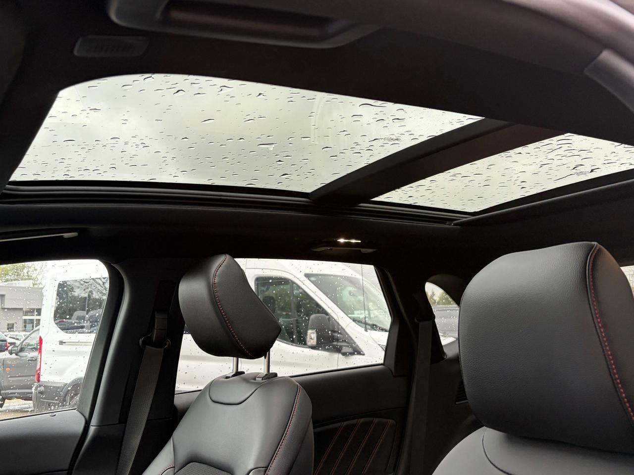 2024 Ford Edge ST Line AWD Photo