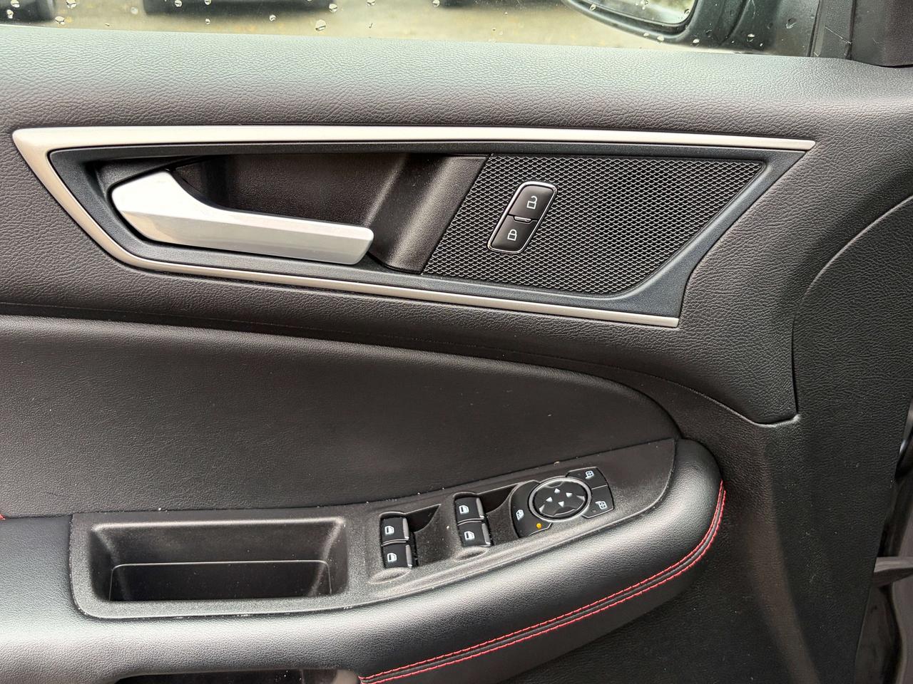 2024 Ford Edge ST Line AWD Photo