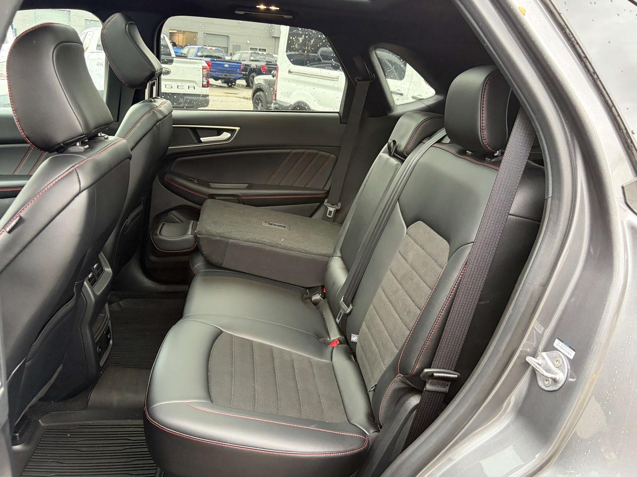 2024 Ford Edge ST Line AWD Photo