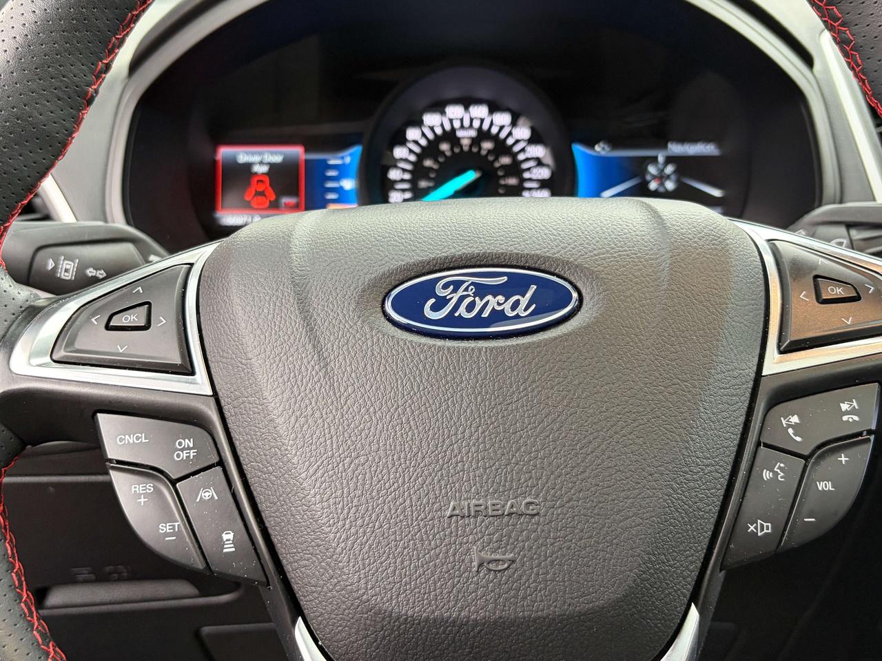 2024 Ford Edge ST Line AWD Photo