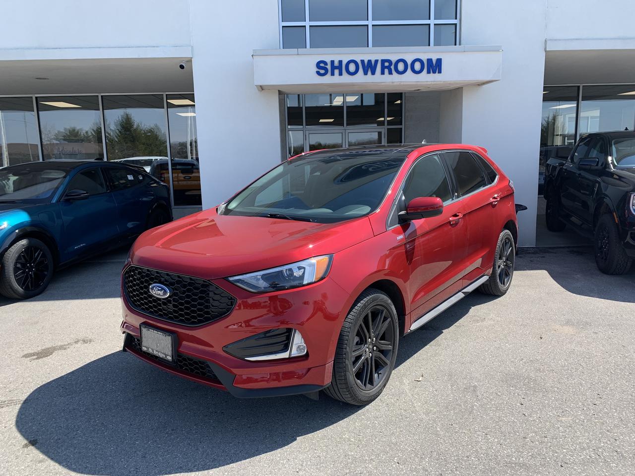 2024 Ford Edge  Photo0