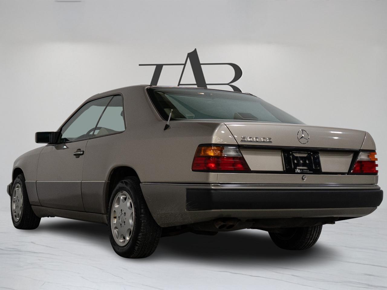 1990 Mercedes-Benz 300 Series CE | COUPE | SUNROOF | HEATED SEATS Photo