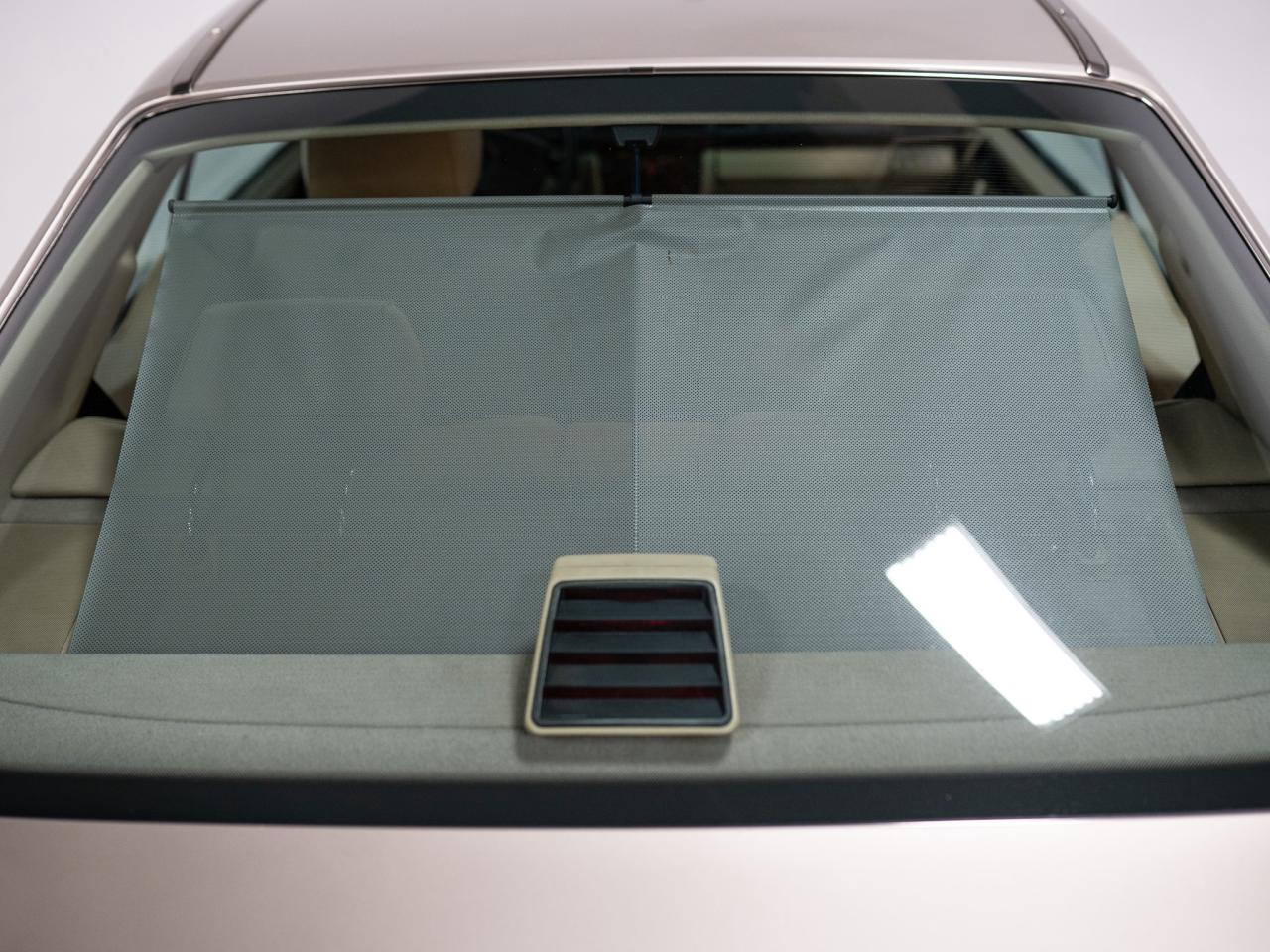 1990 Mercedes-Benz 300 Series CE | COUPE | SUNROOF | HEATED SEATS Photo