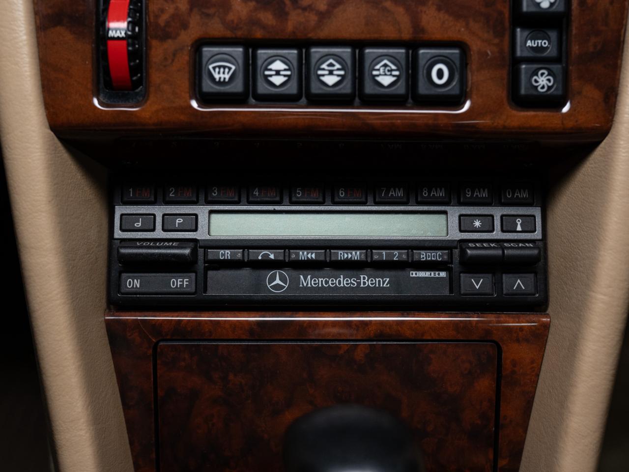 1990 Mercedes-Benz 300 Series CE | COUPE | SUNROOF | HEATED SEATS Photo