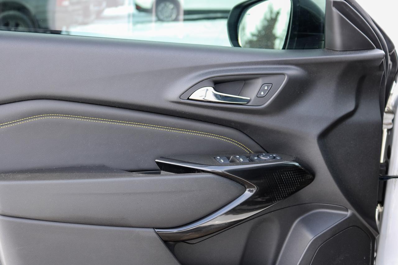 2024 Chevrolet Trax FWD 4dr ACTIV  | HEATED SEATS | BLIND SPOT | Photo