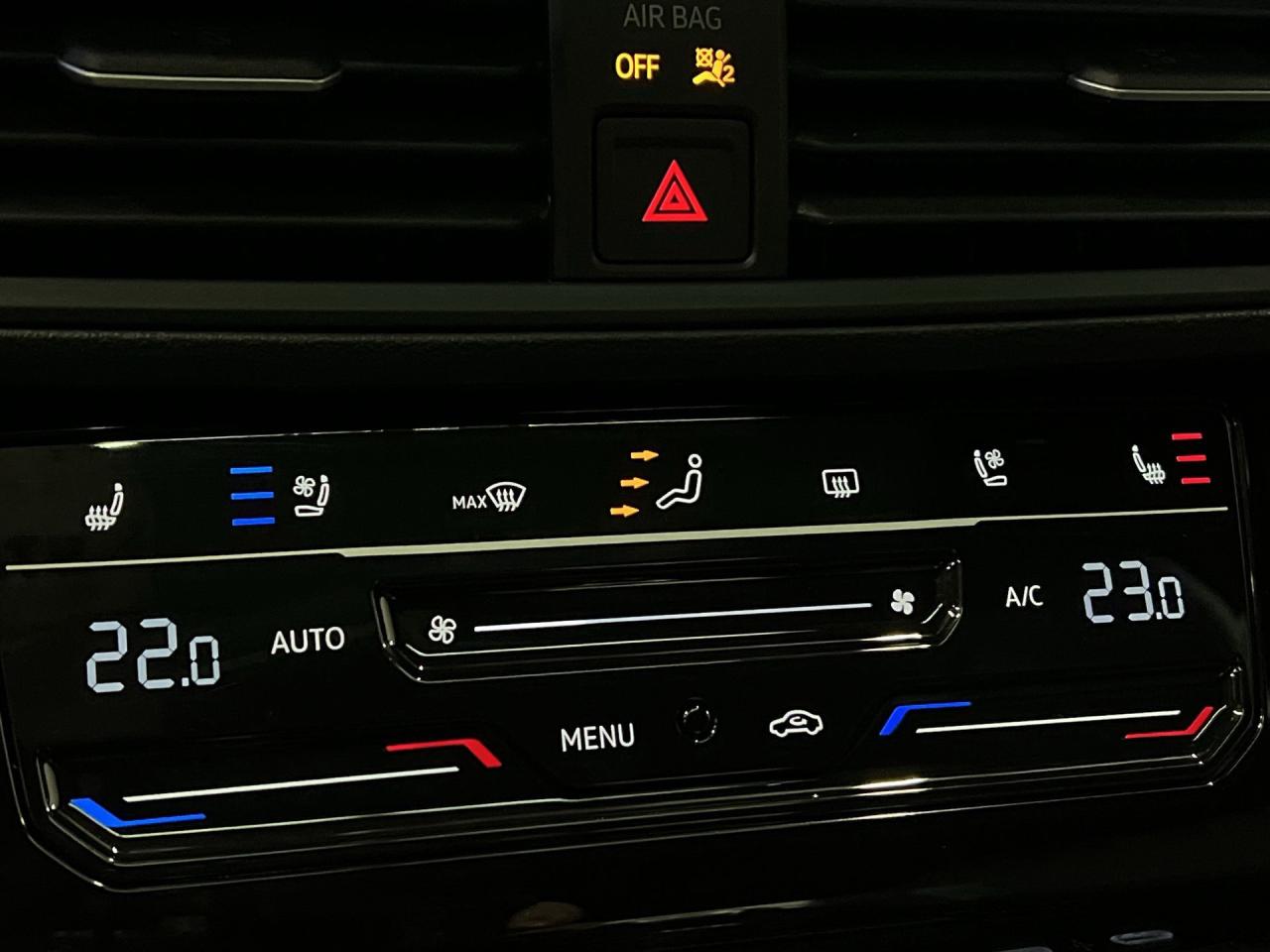 2025 Volkswagen Jetta GLI AUTOBAHN | LOW KMS! | 228HP | LEATHER | SUNROOF Photo